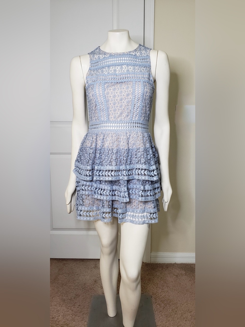 NWT Express Light Blue Lace Tiered Mini Dress | Feminine Romantic Size 6